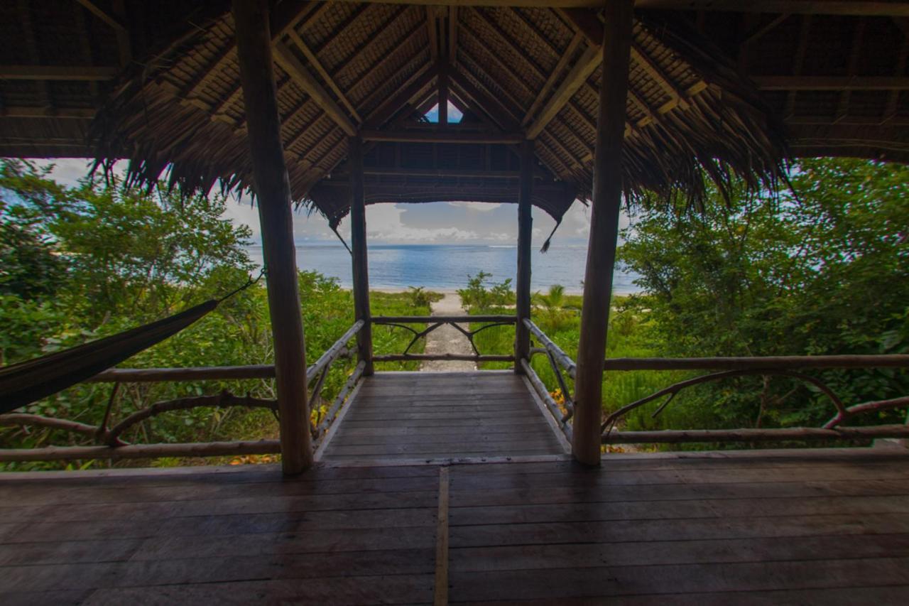 Hidden Bay Resort Mentawais Masokut Exteriör bild