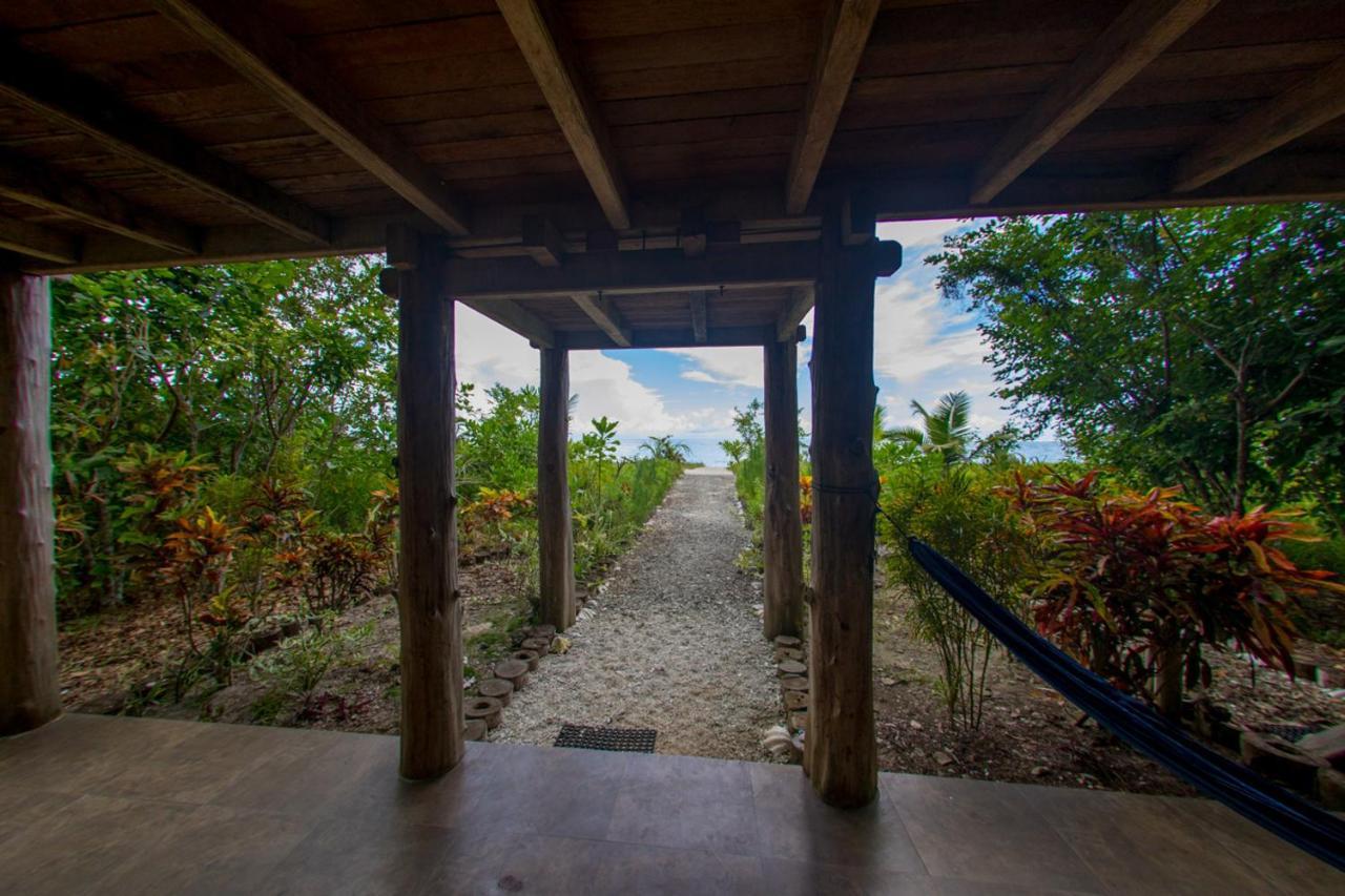 Hidden Bay Resort Mentawais Masokut Exteriör bild